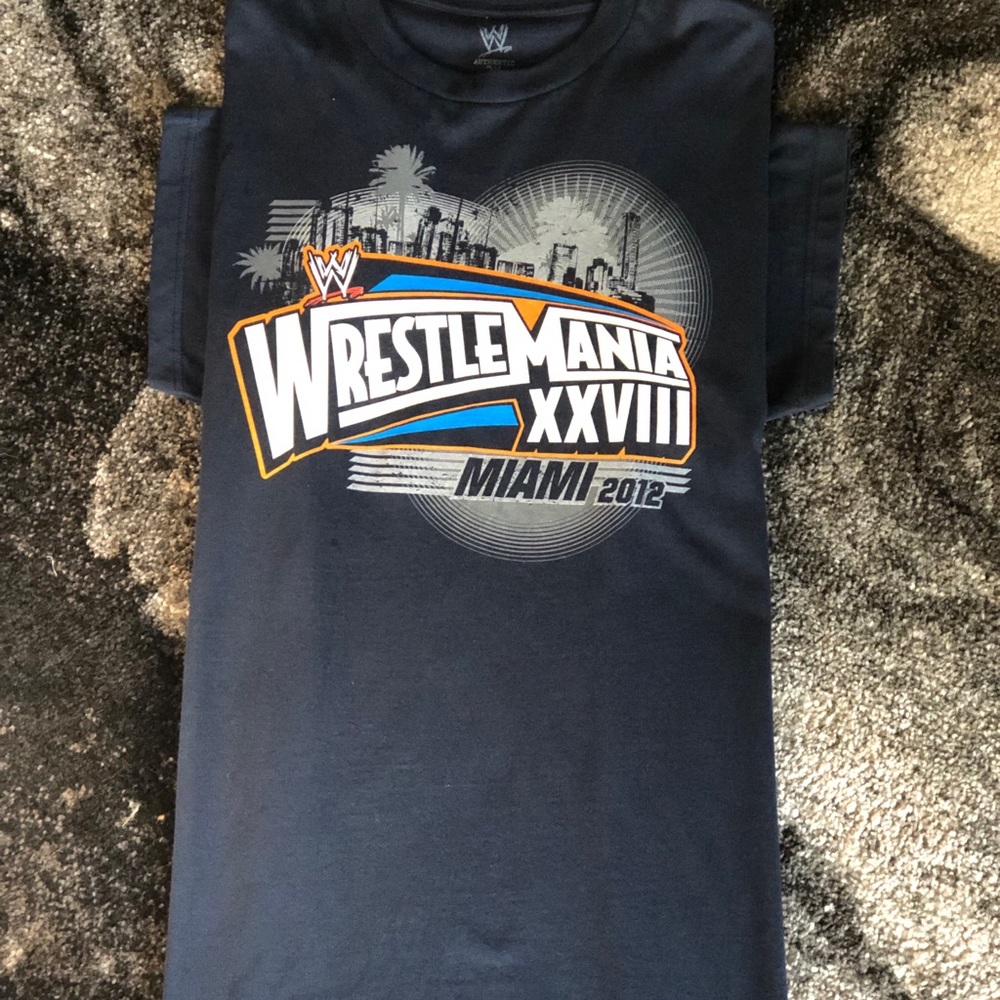 WWE 2012 Miami Westle Mania Tee
Men’s 2XL